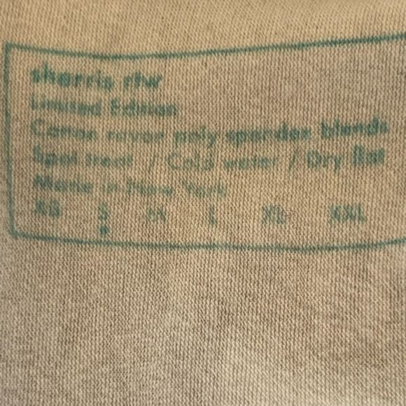 Sherris RTW lettuce trim button down white top NWT Limited Edition long sleeve - Picture 10 of 13